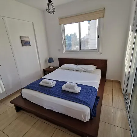 Carisa Downtown With Rooftop Pool * لارنكا