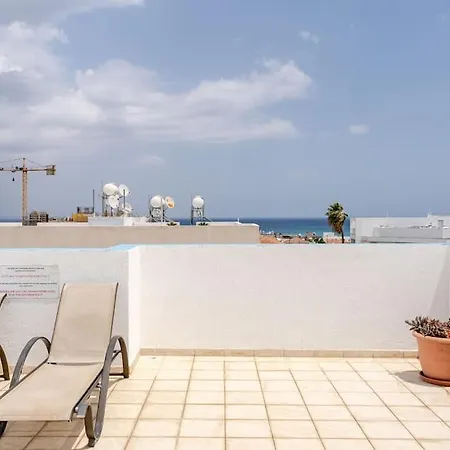Carisa Downtown With Rooftop Pool