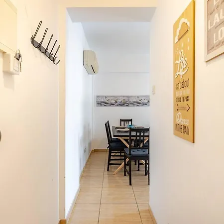 Carisa Downtown With Rooftop Pool شقة لارنكا