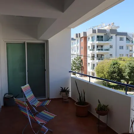Carisa Downtown With Rooftop Pool شقة