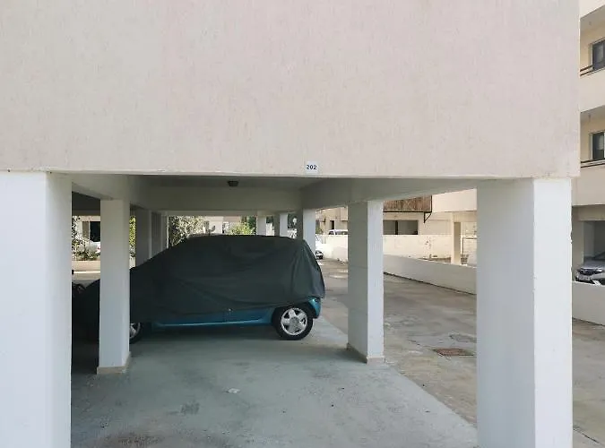 Carisa Downtown With Rooftop Pool