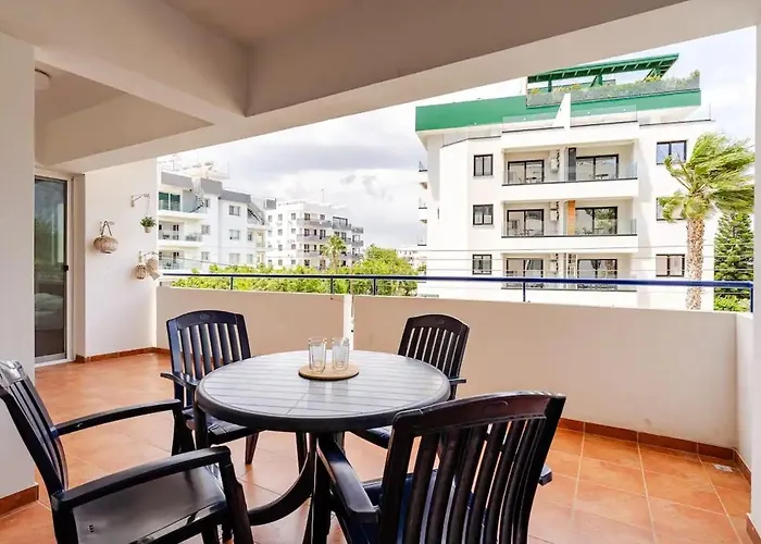 Apartament Carisa Downtown With Rooftop Pool