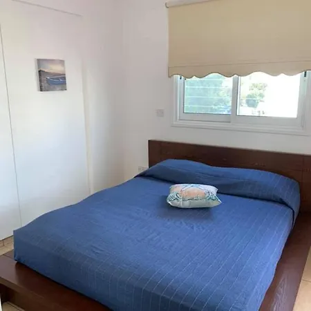 Carisa Downtown With Rooftop Pool Apartment Larnaca