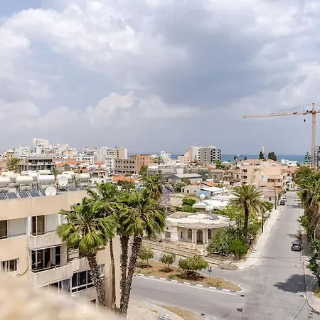 Apartment Carisa Downtown With Rooftop Pool